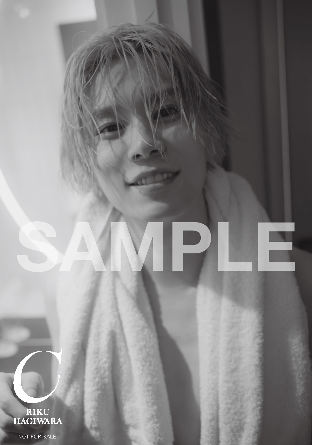 【TopCoat Online Shop Ver.カバー】萩原利久 3rd写真集「C」 TopCoat版アクスタ付セット 抽選特典：直筆サイン入り